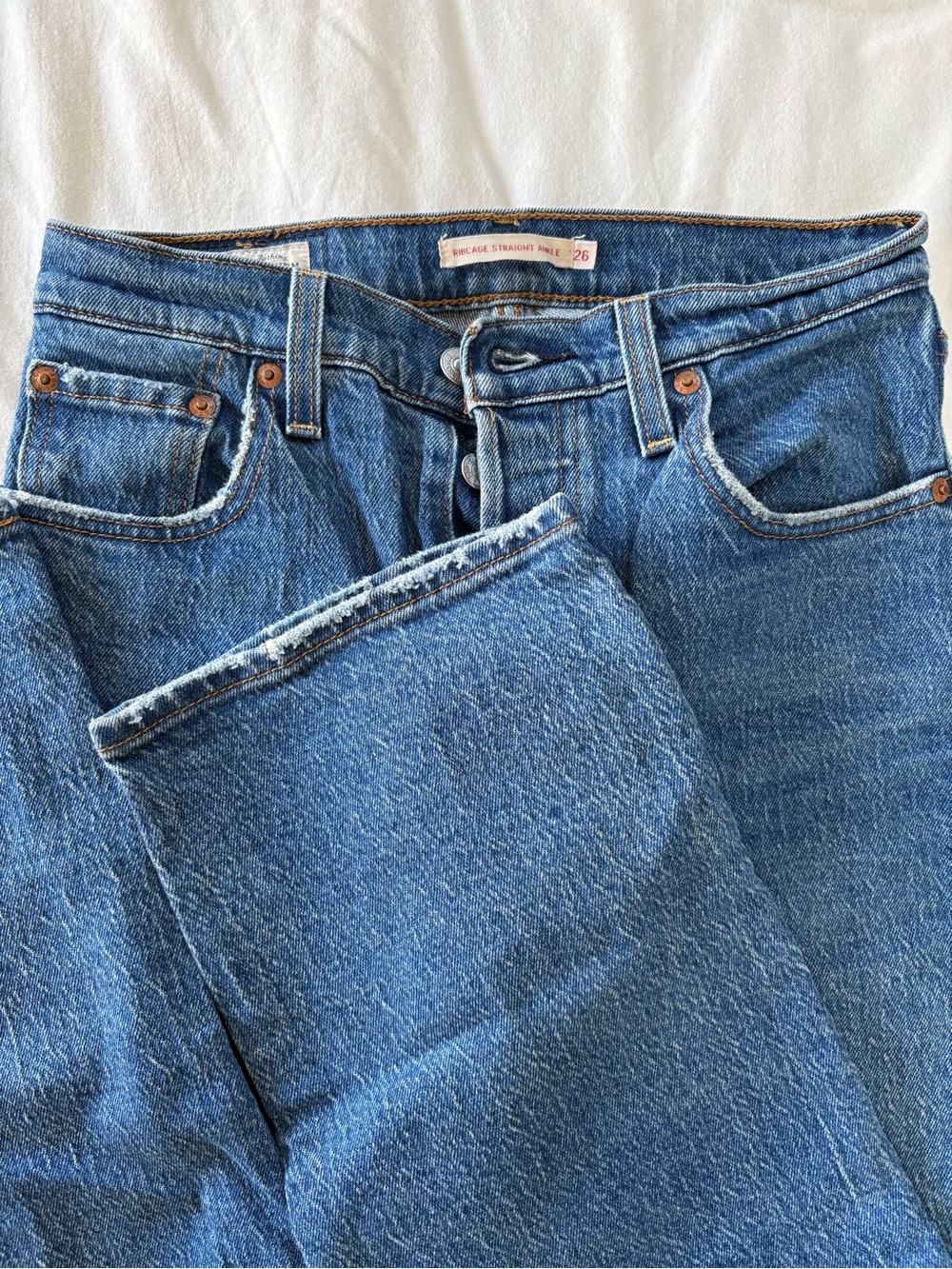 Levi’s Ribcage Straight Ankle Jean